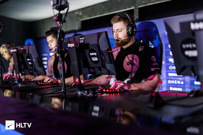 LPL夏季赛W2D7：Vicla交手Scout，Creme对线Angel